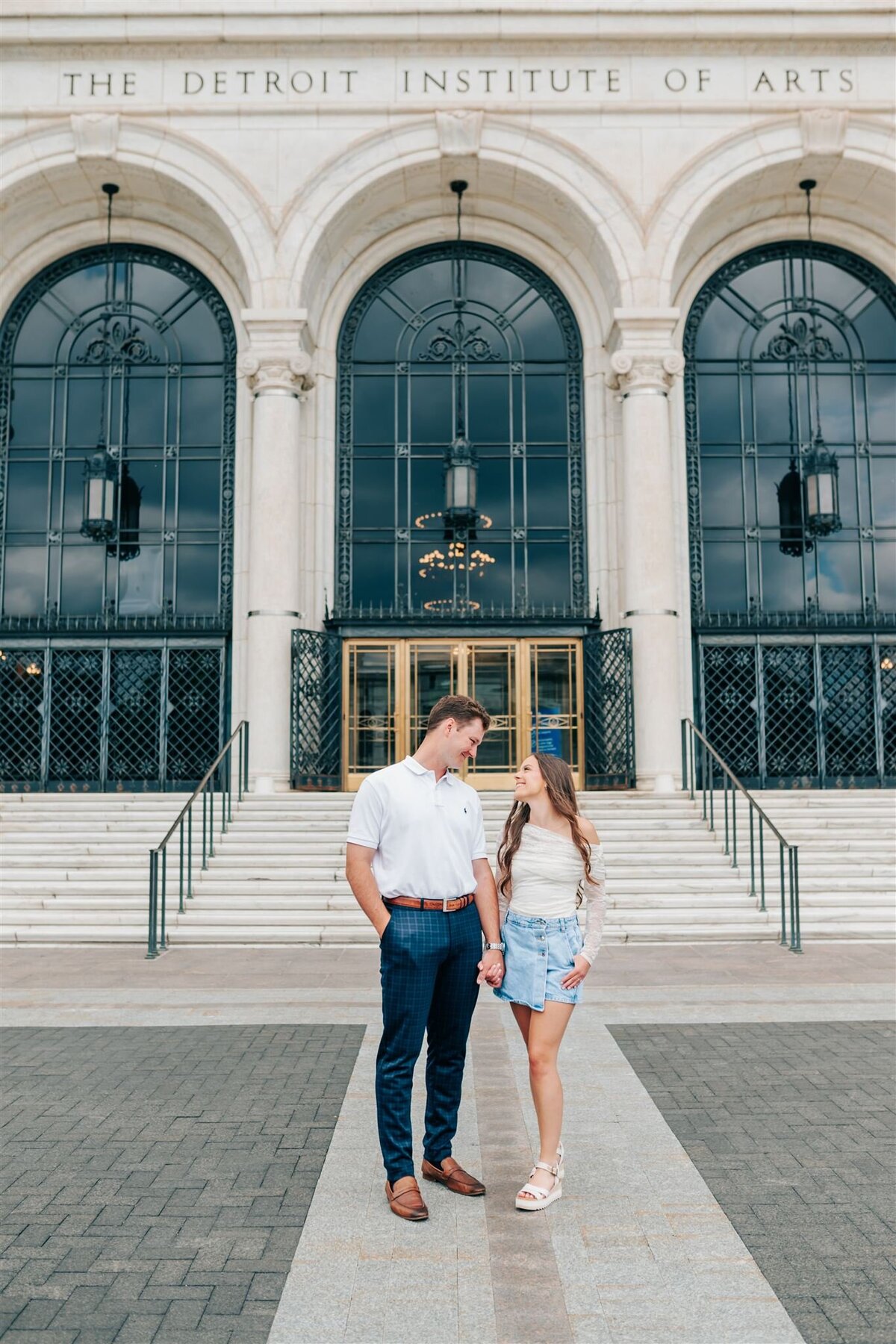 DETROIT-WEDDING-PHOTOGRAPHER-CAPTURED-BY-KELSEY-DIA-ENGAGEMENT-SESSION-GM-150_websize