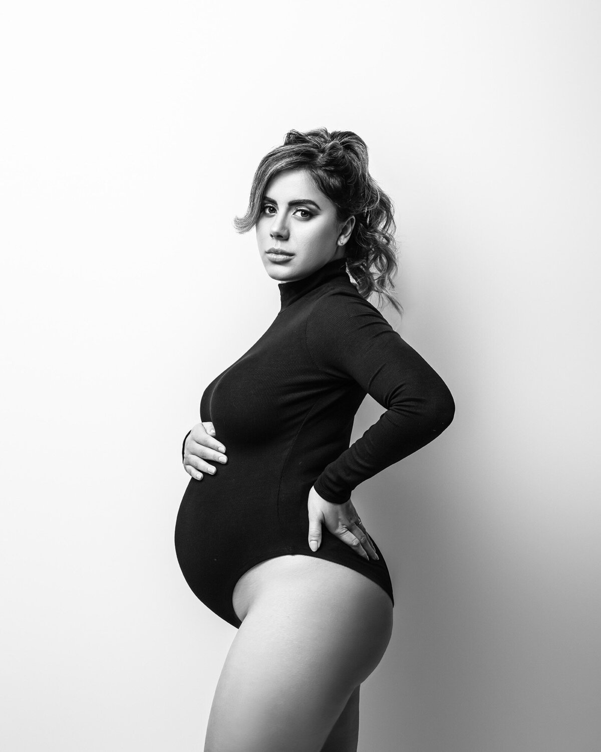 03 - fashion maternity photography in miami