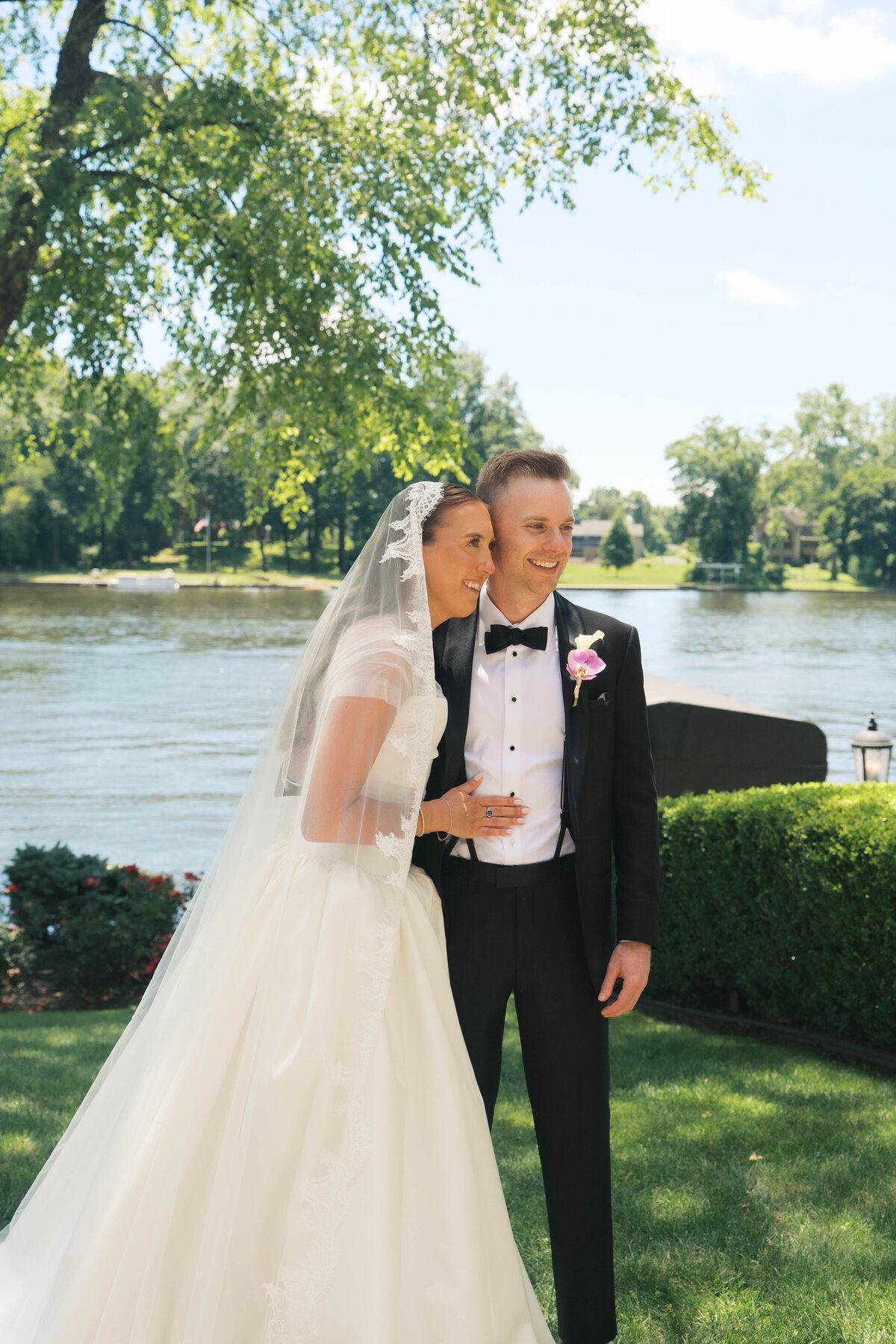 Elizabeth + Reid - Wedding - Wellfield Botanic Gardens  - Elkhart, IN - Wedding Photographer-11