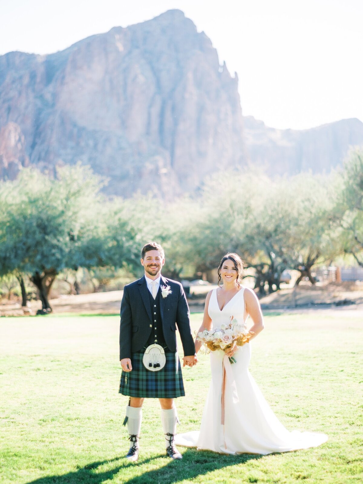 Arizona-wedding-photographer-saguaro-lake-guest-ranch_0045