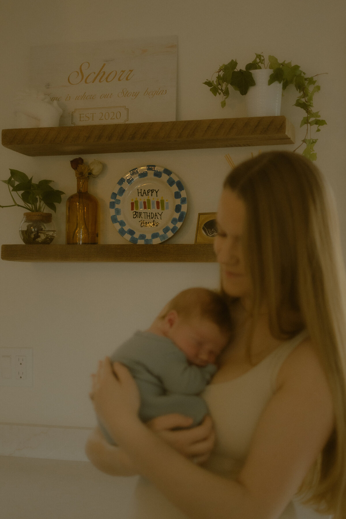 newborn-in-home-new-home-session-45