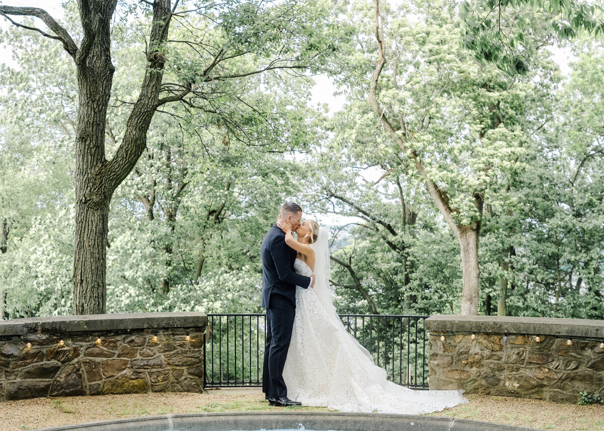 OliviaNoah_WeddingPreview096