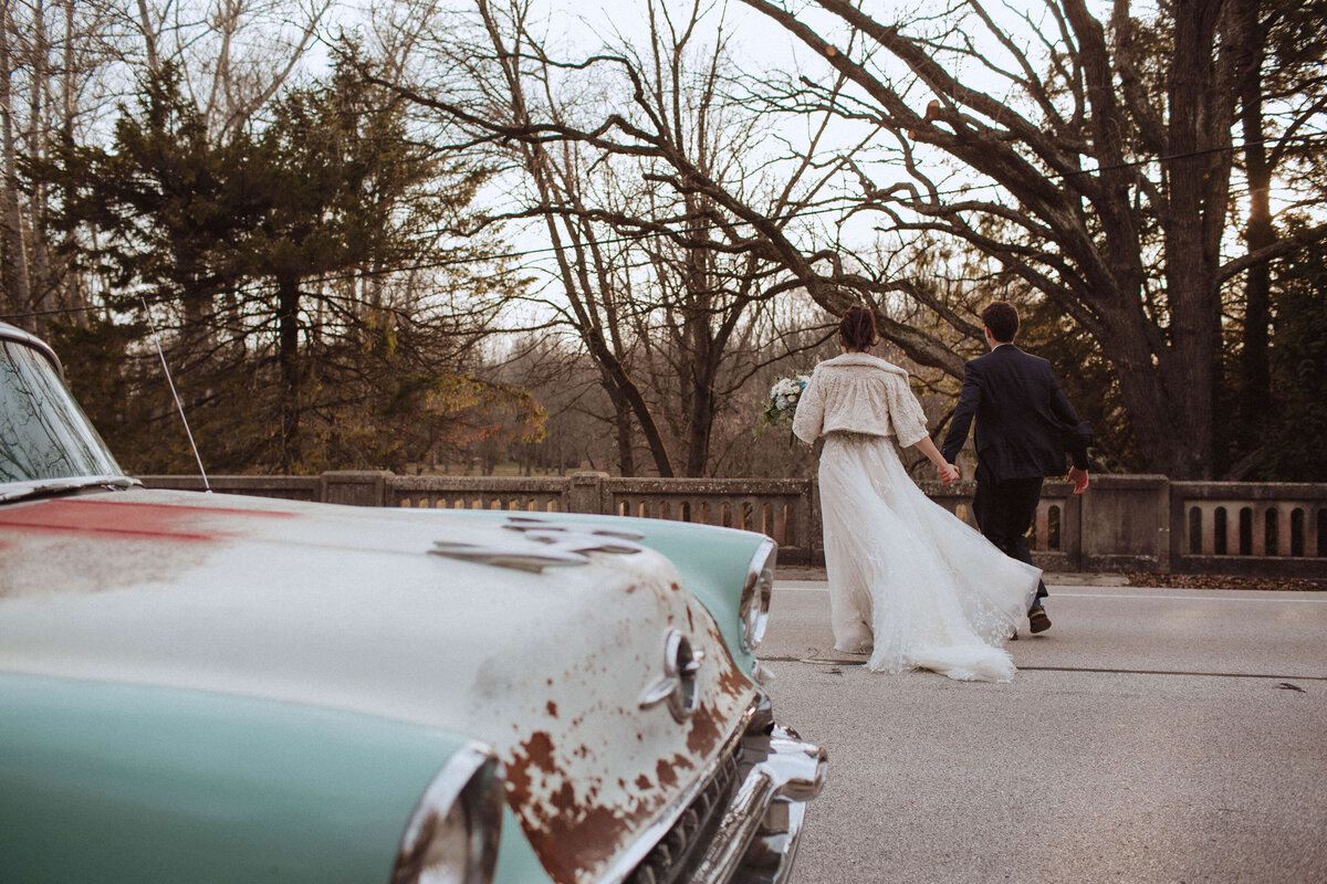 manitowoc-backyard-wedding-nikki-n-photography-075