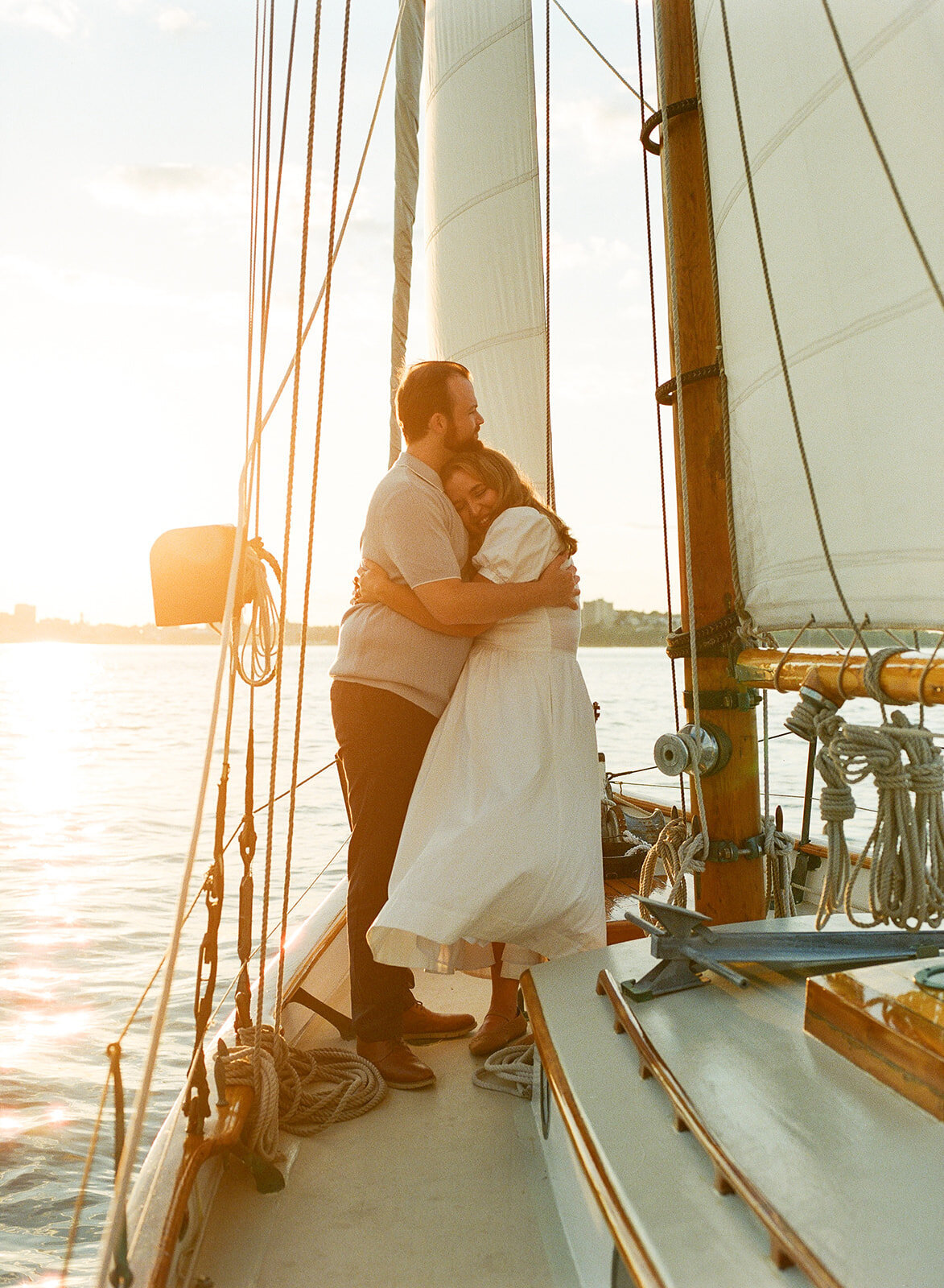 99913206-137877_websize