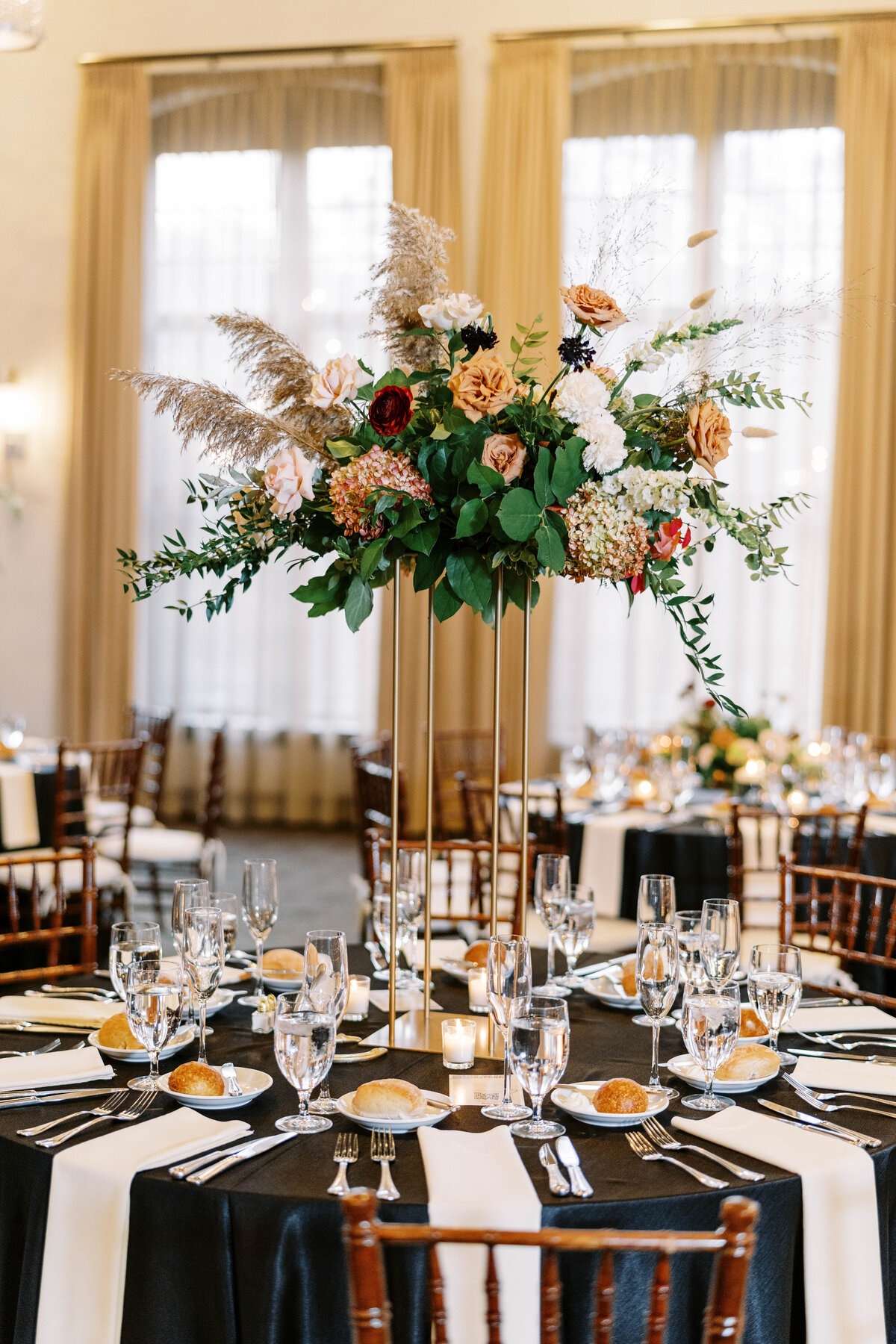 Phoenixville-Foundry-Romantic-Fall-Wedding-Photographer-Reception-Decor-Photos_135