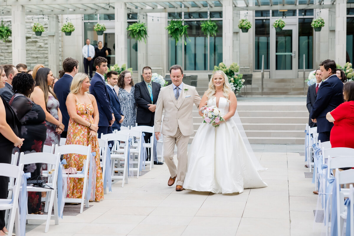kasia-sickau-photography-cincinnati-ohio-wedding-photographer-caitlyn-mohammed-cincinnati-art-museum-wedding7