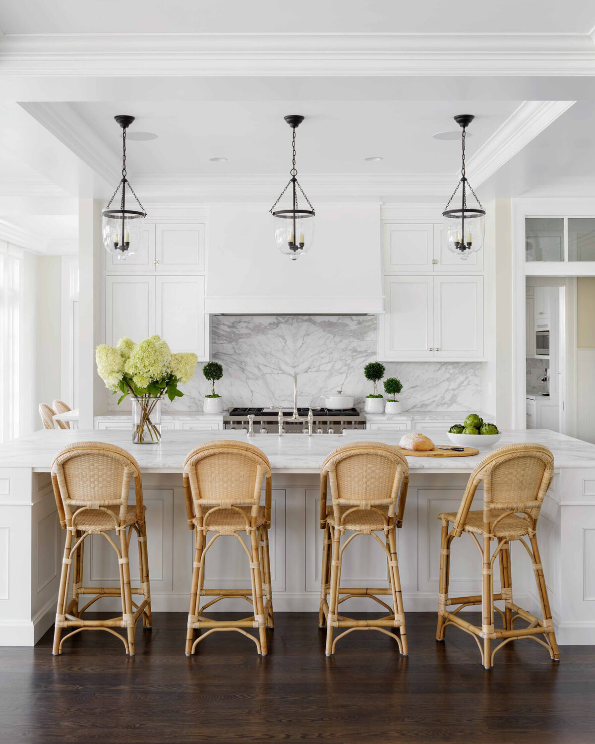 4.classic-coastal-white-kitchen-neutral-paris-counter-stools