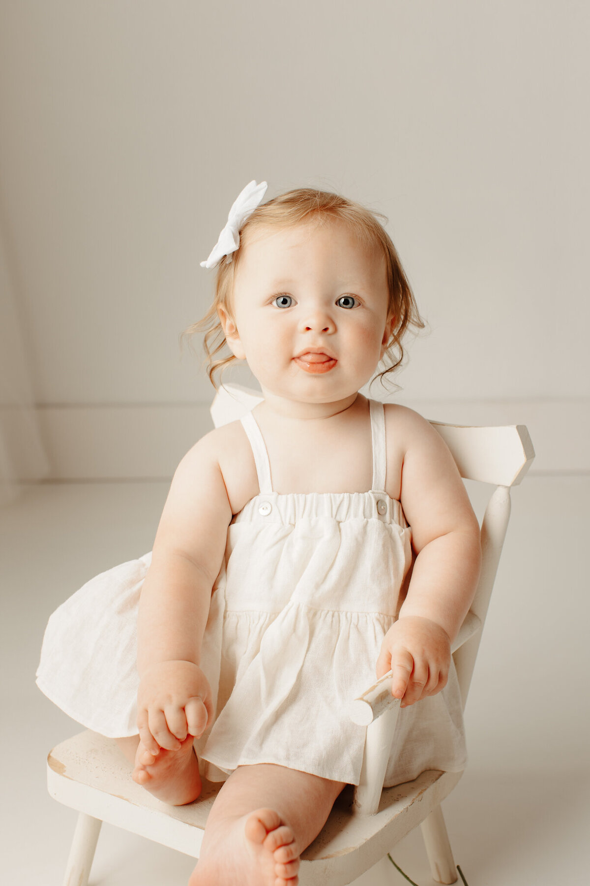 Best milestone photographer NW Arkansas, NW Arkansas baby photographer, milestone session near me, NW Arkansas baby portrait studio, professional baby photos