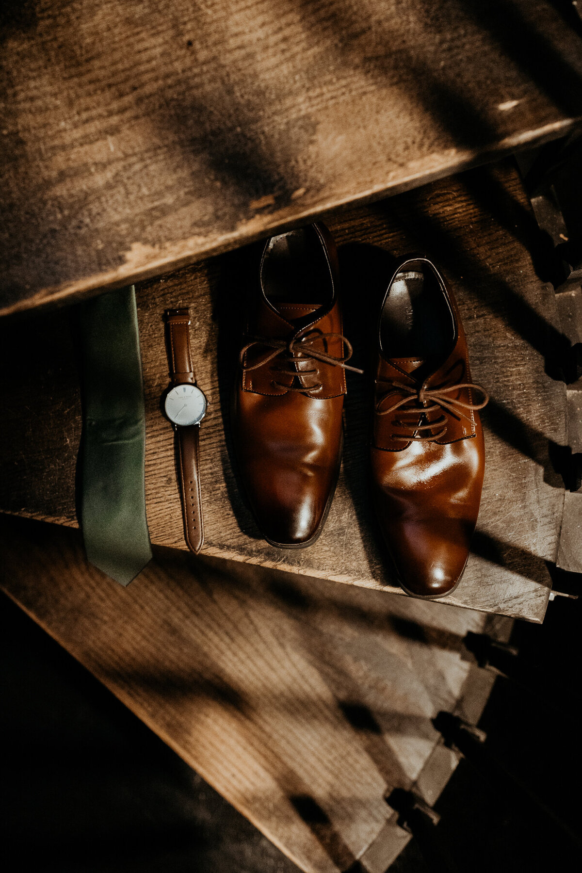 groom-getting-ready