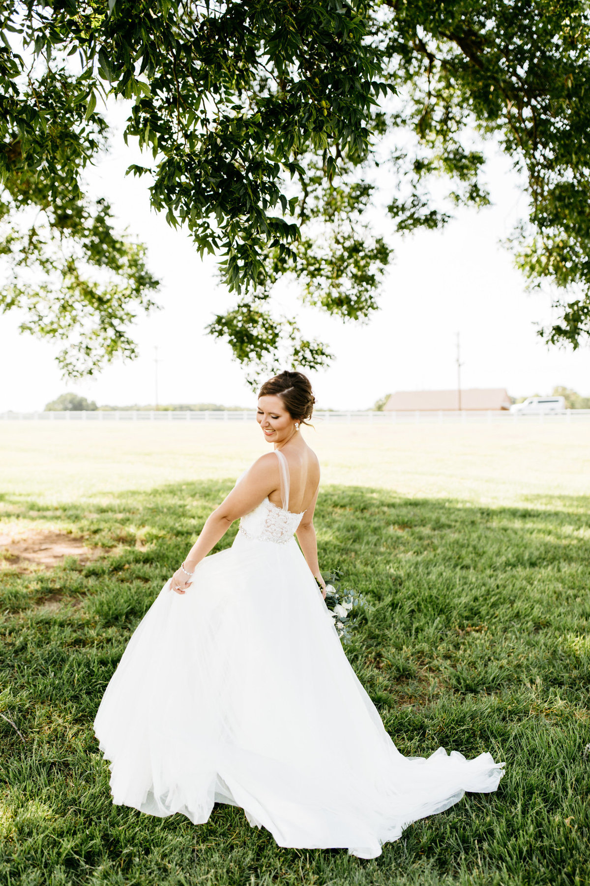 Alexa-Vossler-Photo_Dallas-Wedding-Photographer_North-Texas-Wedding-Photographer_Stephanie-Chase-Wedding-at-Morgan-Creek-Barn-Aubrey-Texas_28