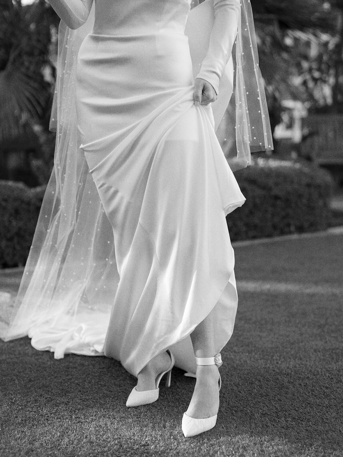 FiresheetsBowenWedding-BW-19_websize
