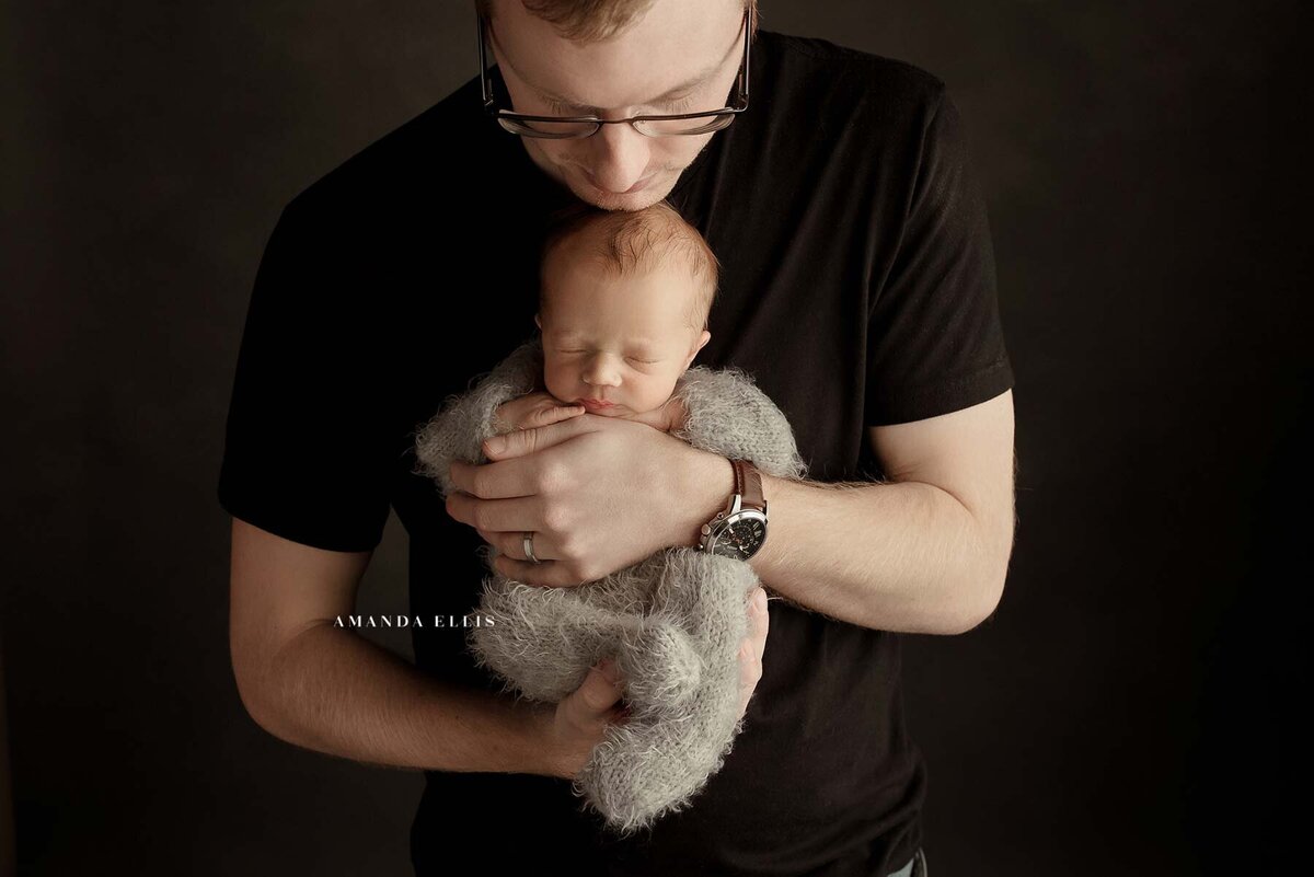 ohio-father-and-son-newborn-photography