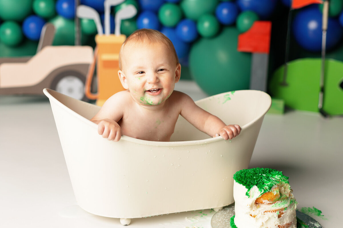 NW Arkansas cake smash photographer, cake smash photography near me, baby birthday photoshoot NW Arkansas