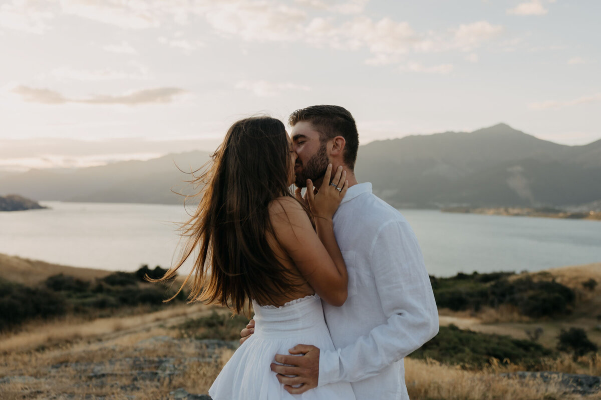 Queenstown couple photographer, couple photo session at Jacks Point