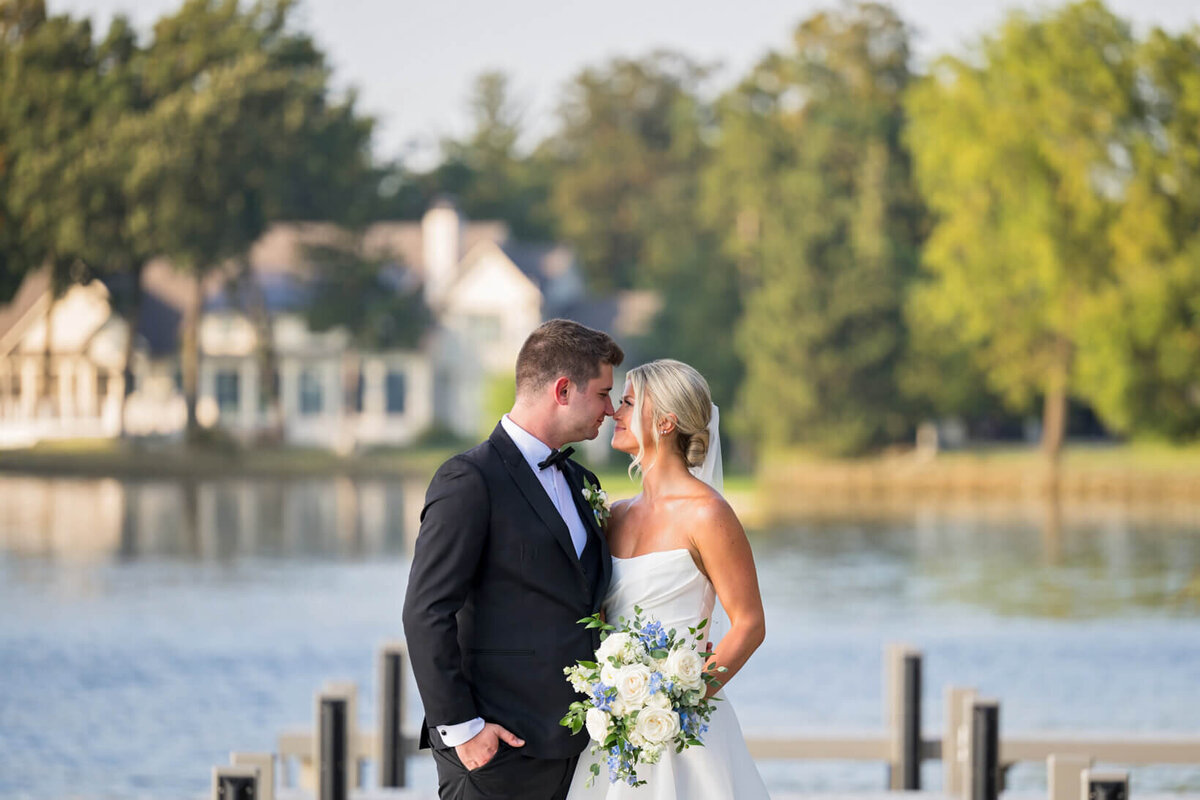 Wedding-at-The-Commodore-in-Hartland-WI-26