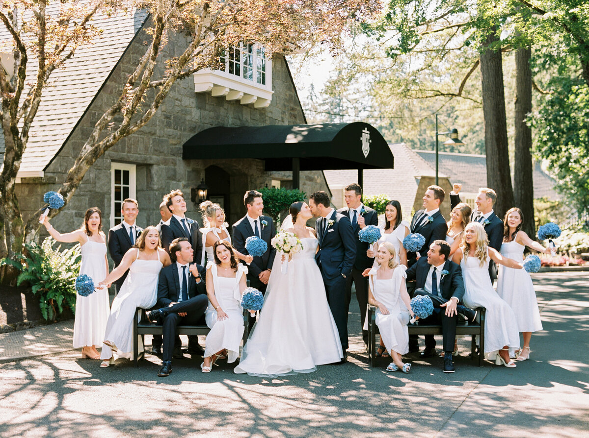 oswego-lake-country-club-wedding-by-portland-wedding-photographers-the-tenneys-12