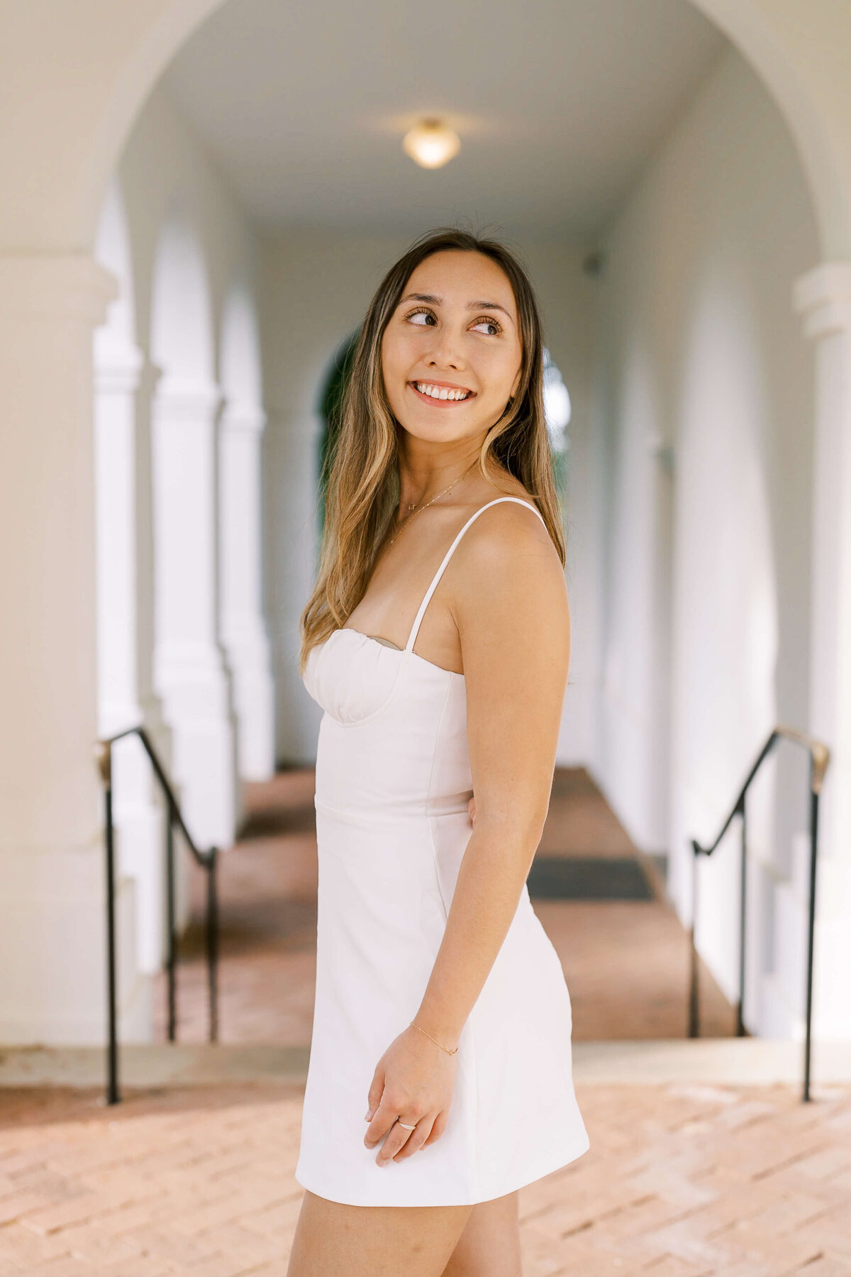 Senior Session Solo Shot of Girl