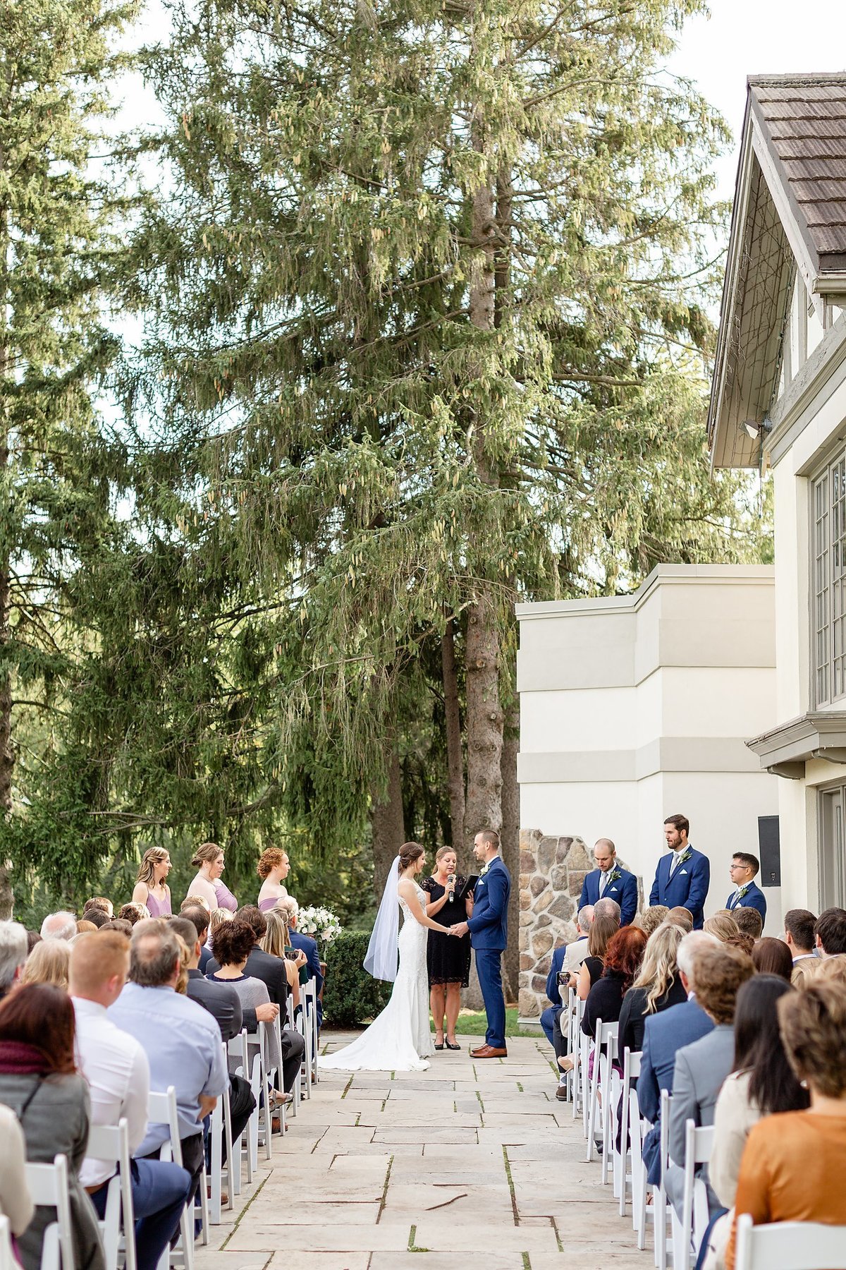 Romantic Windermere Manor Wedding | Dylan and Sandra Photography 038