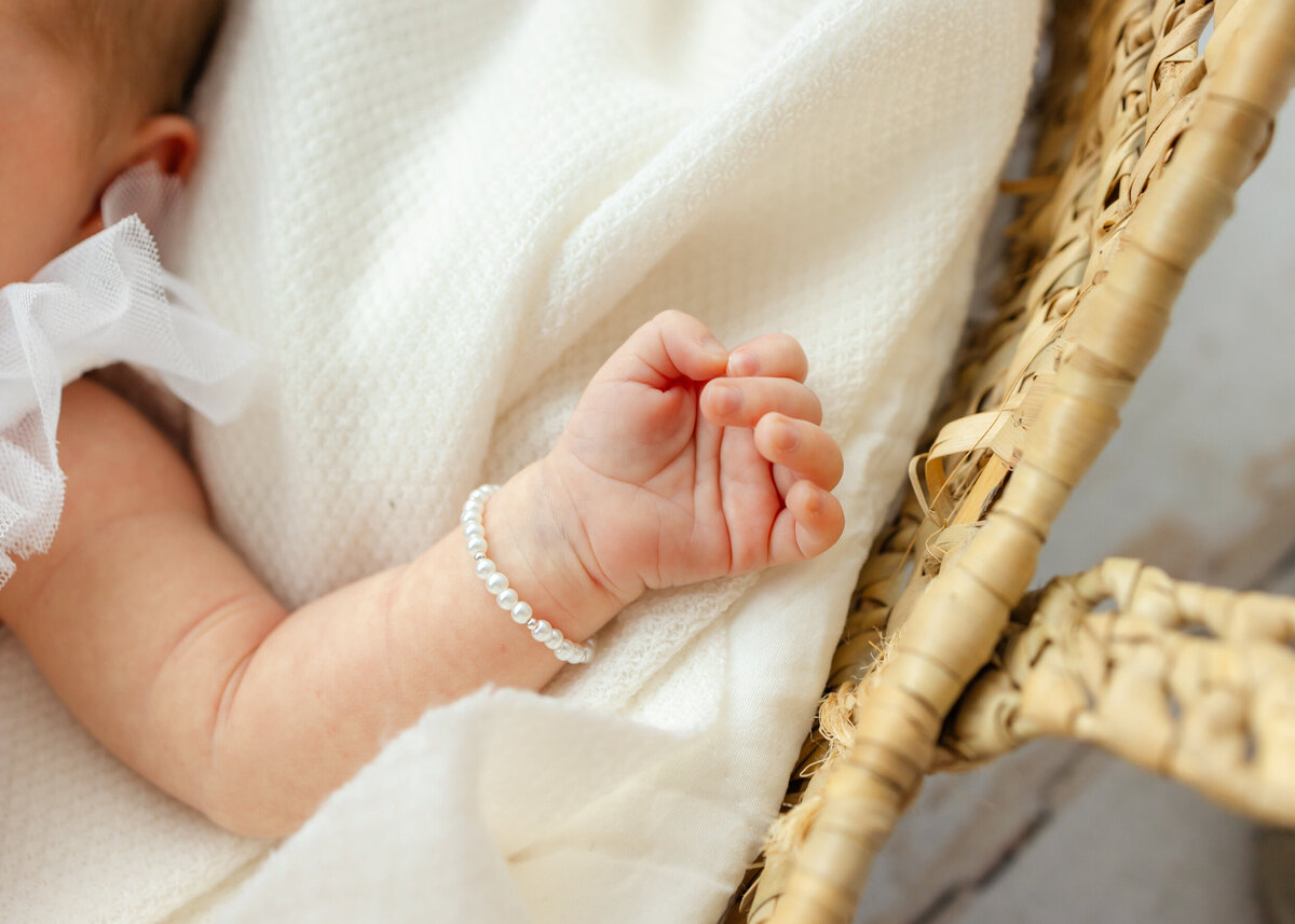 Savannah-newborn-photographer-22