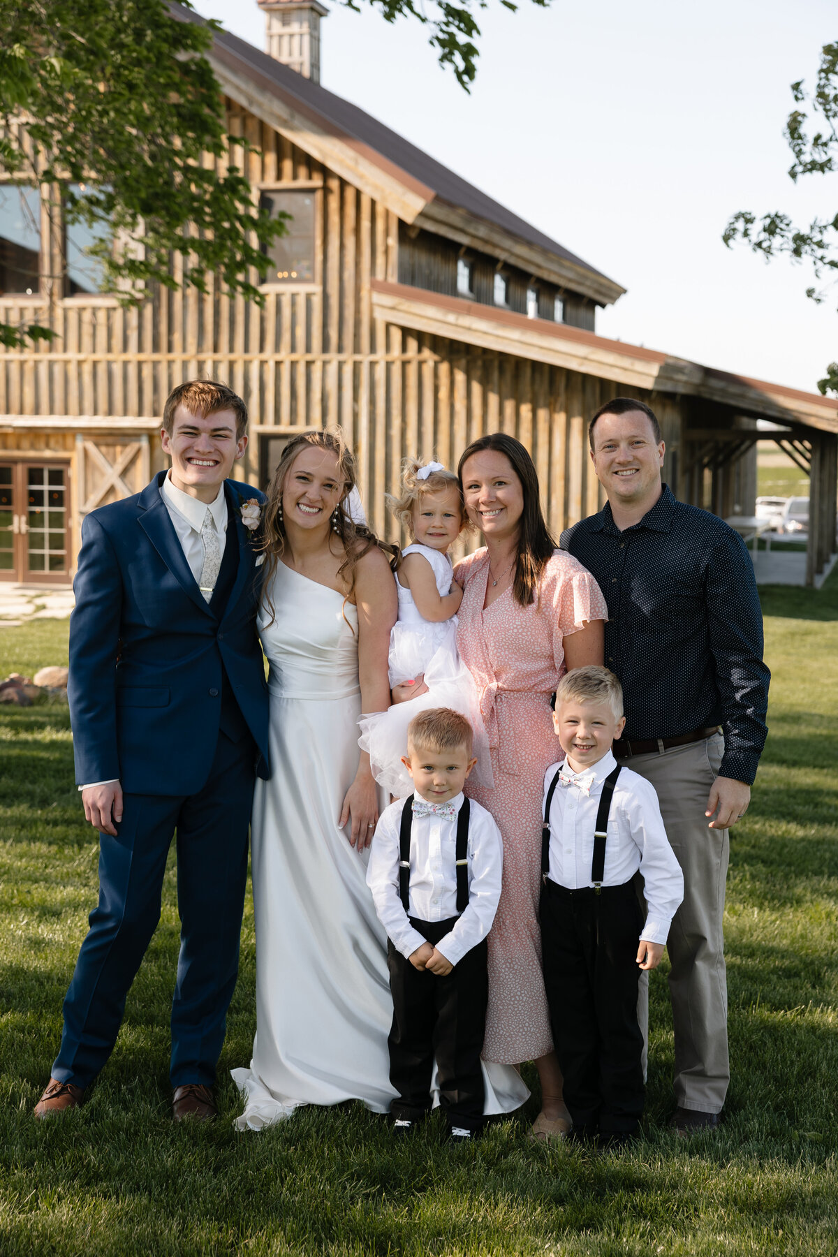 Sydney and Brant's Rustic Midwest Wedding Photography-472