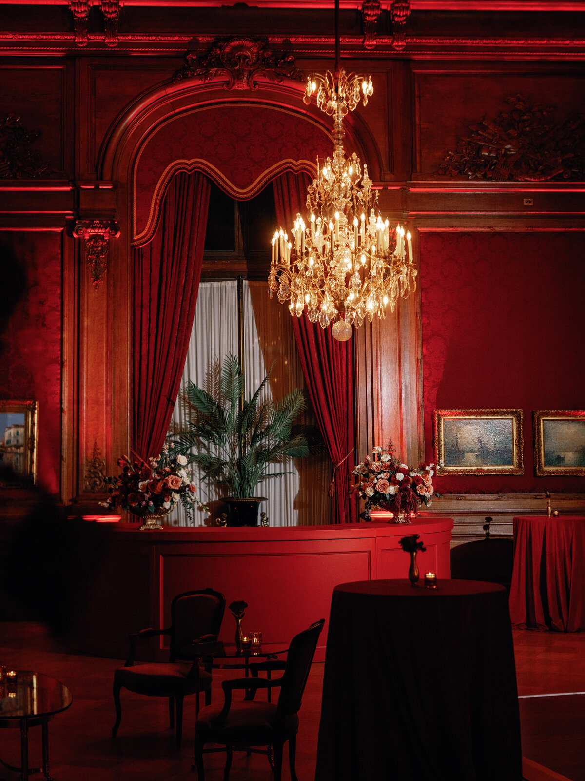 perry-belmont-house-wedding-ballroom-red-bar-reception