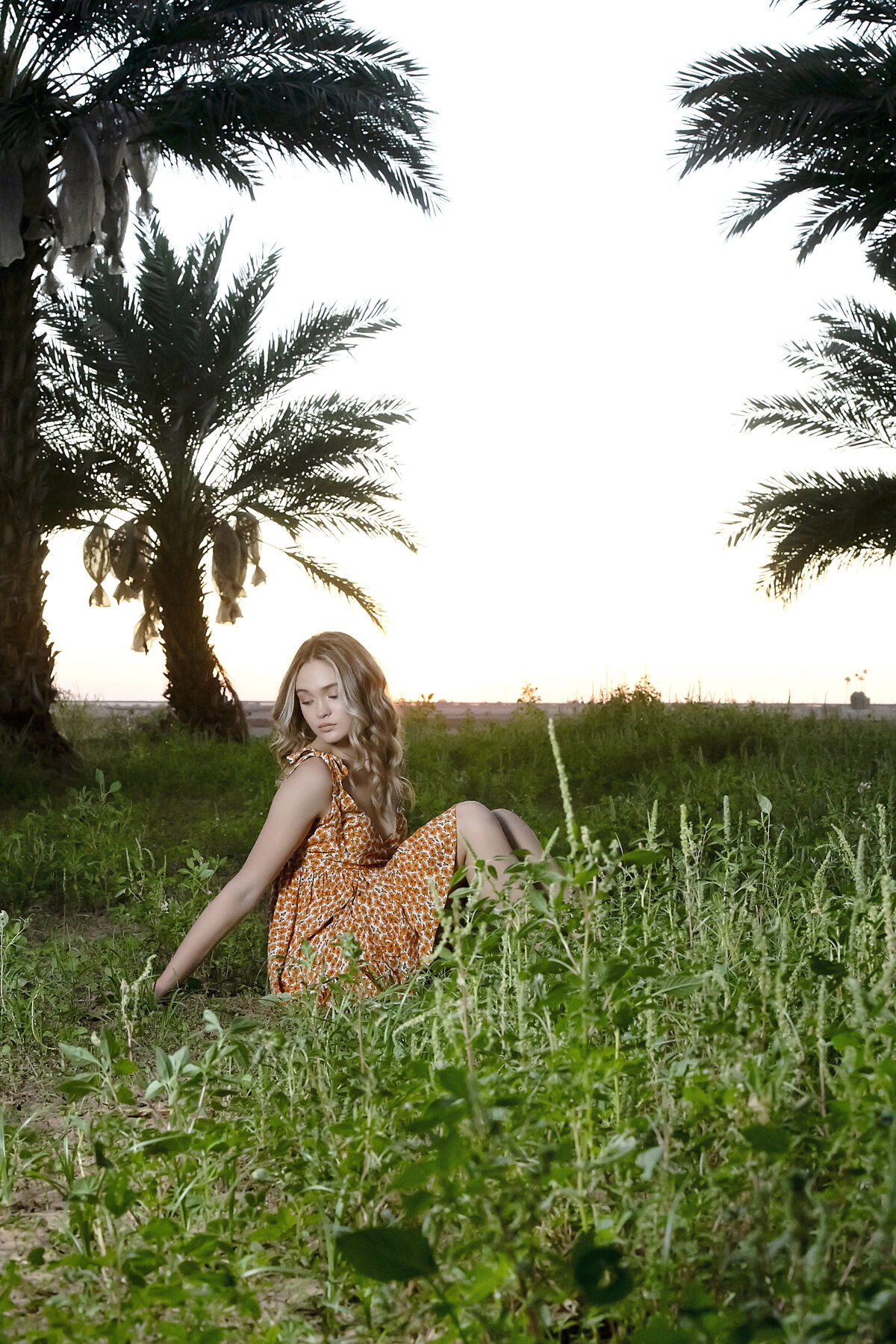 girl in date farm in grass