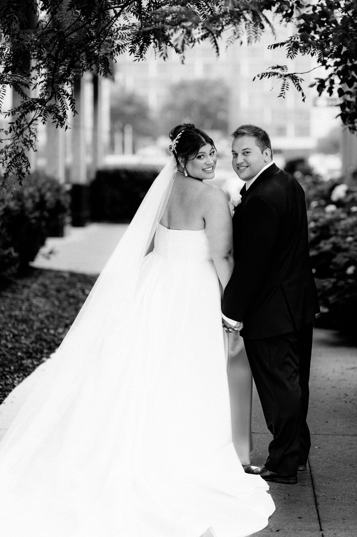 Julia and Vito 9733333025.jpg_exif1