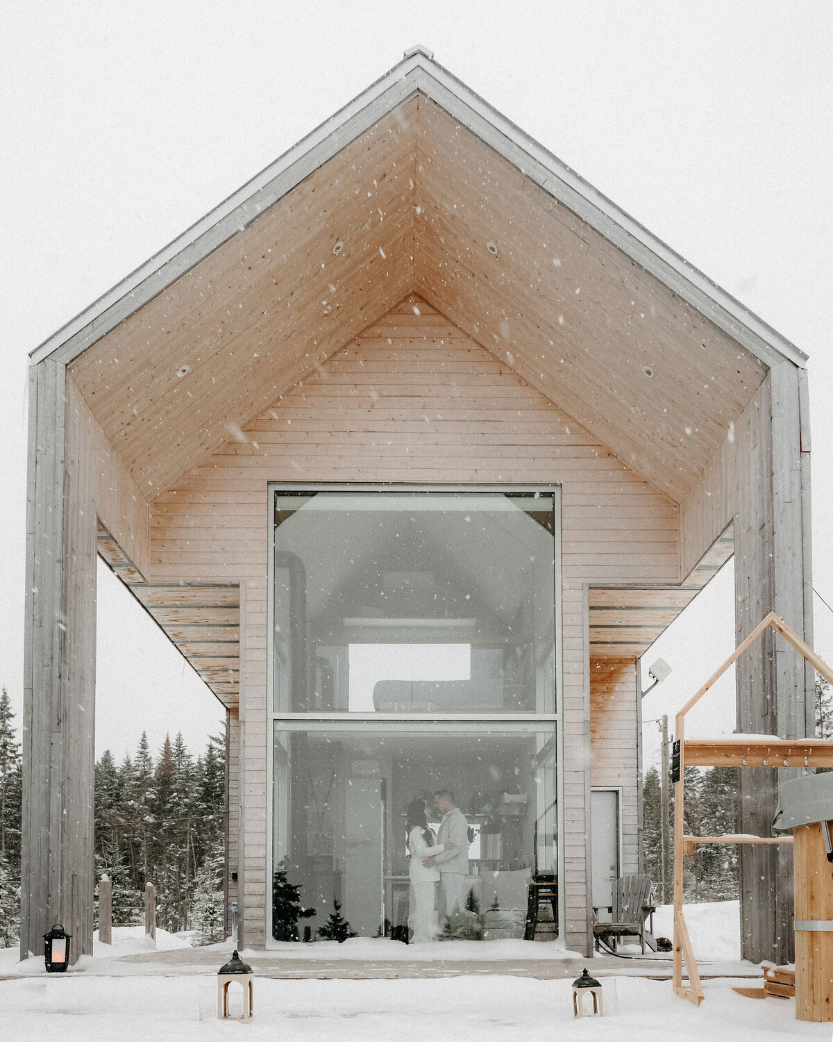 S-R_Winter-Elopement-Quebec-28