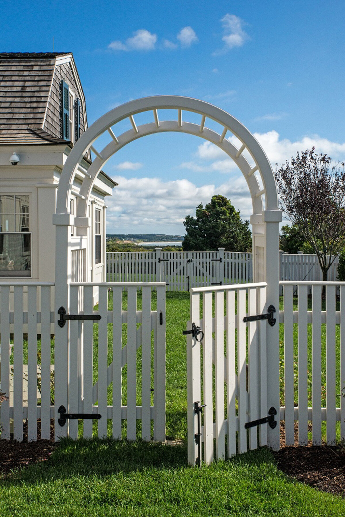 Colonial-Reproductions-Squibnocket-Compound (9)