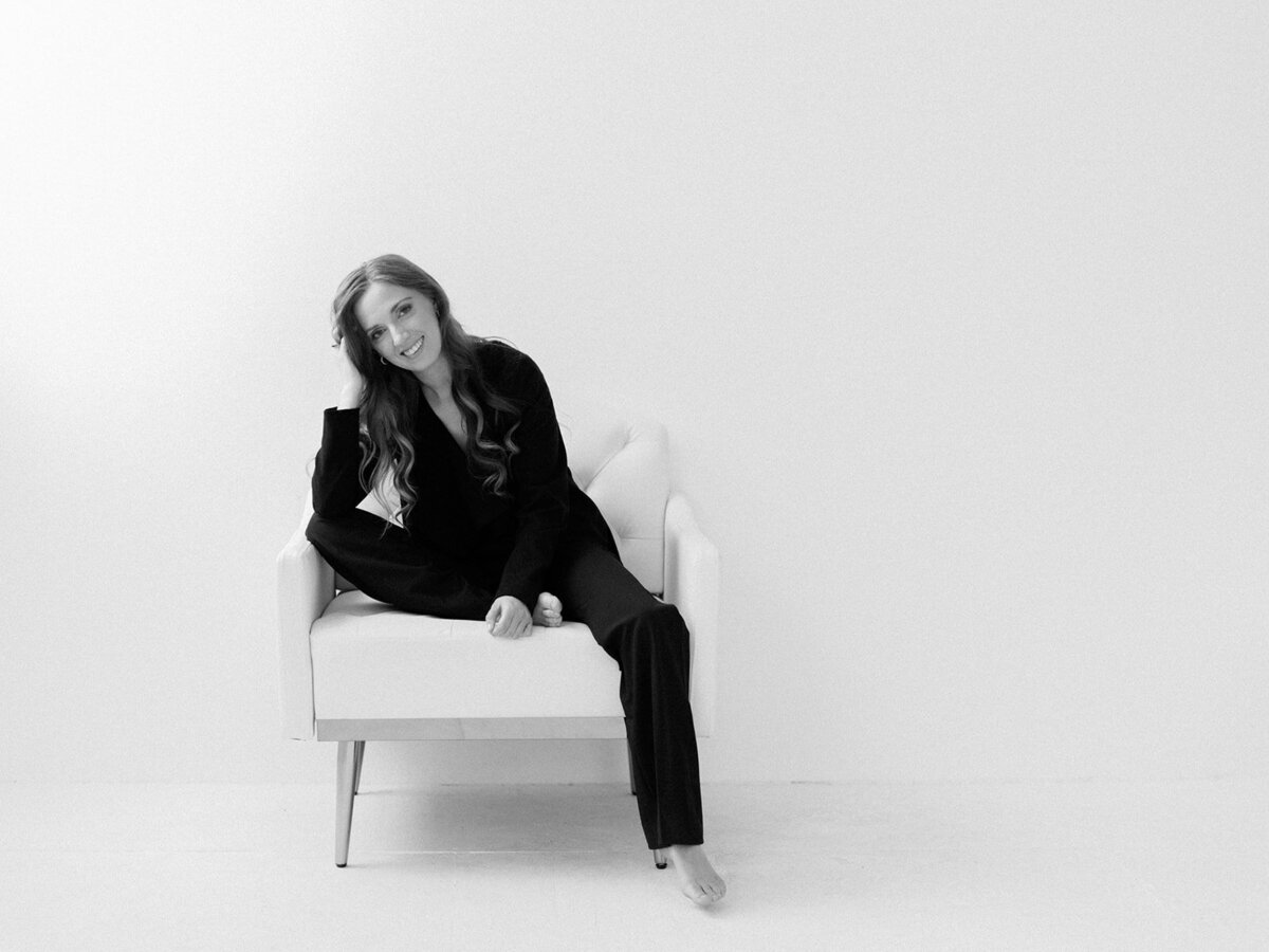 Madison_Headshots_JacquelineBenet_BW_130_websize