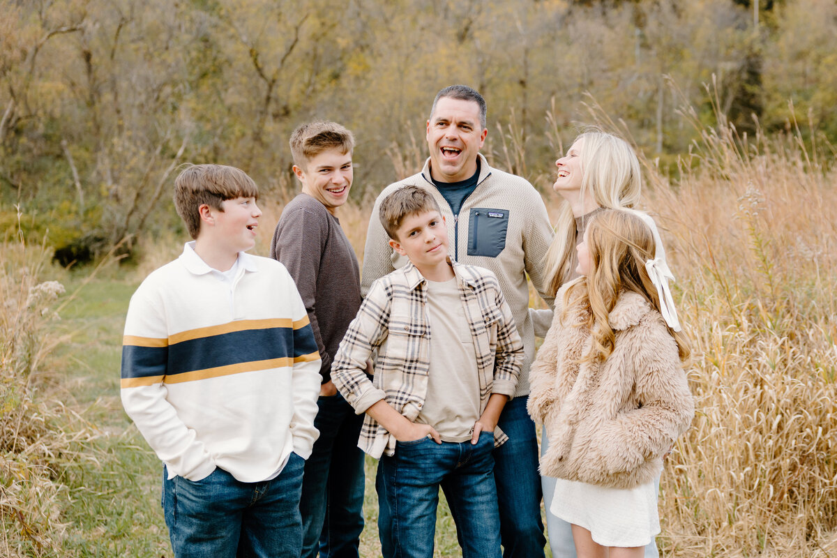 christina_ney_photography_wedding_engagement_lifestyle_photographer_dubuque_iowa_wedding_planning_assistance_adventurous_bold_laidback Family Photography22
