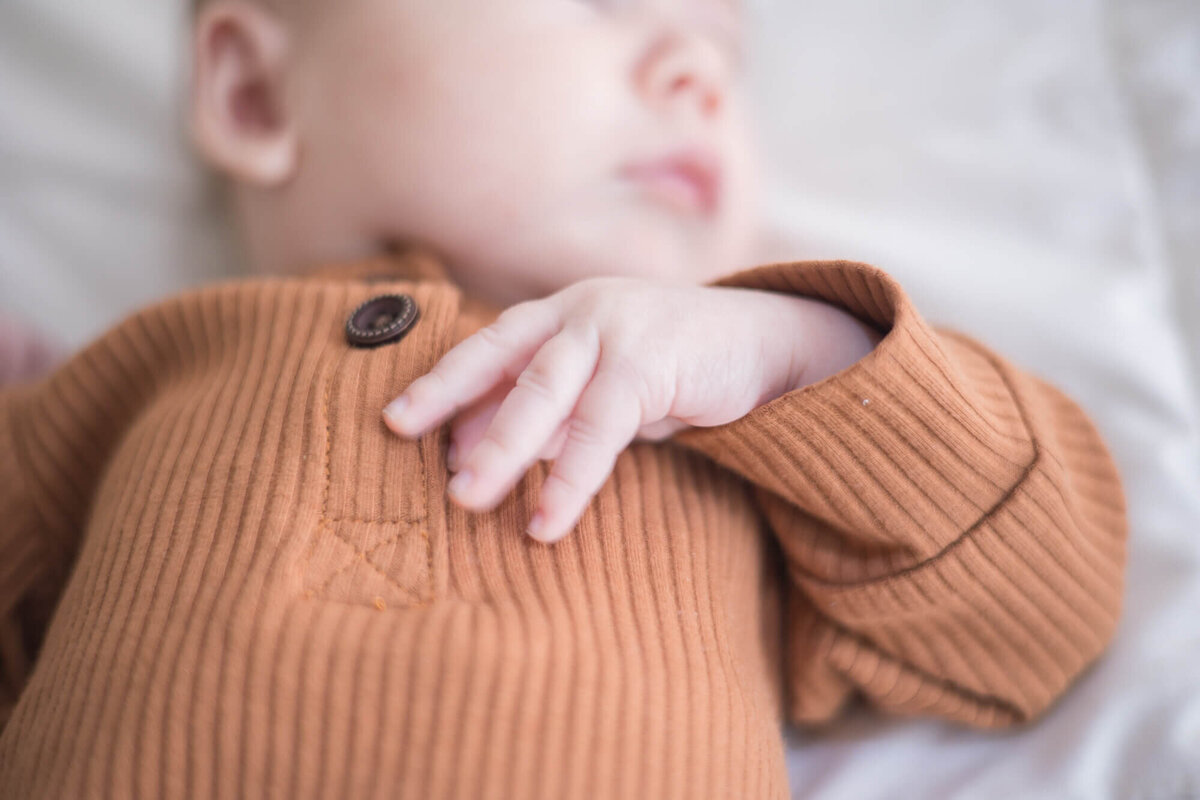 small baby hand detail during las vegas newborn photography session