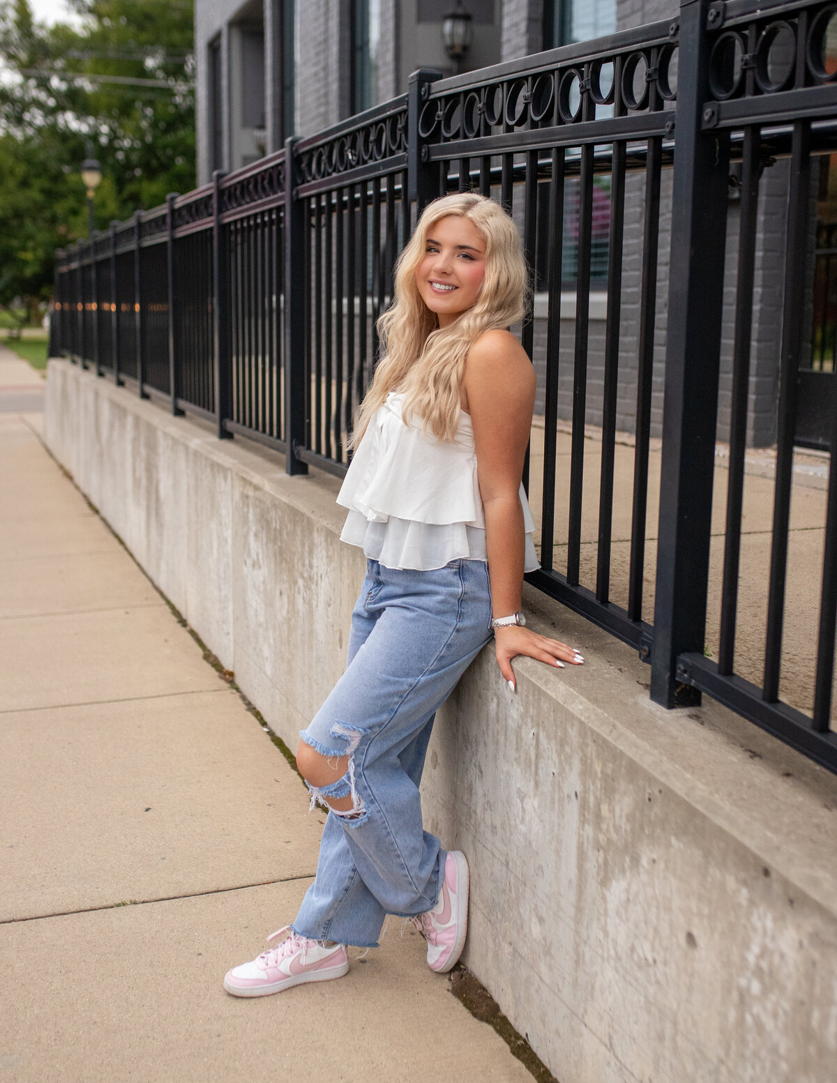 Brighton-michigan-senior-portrait-photographer-anadalai-photography