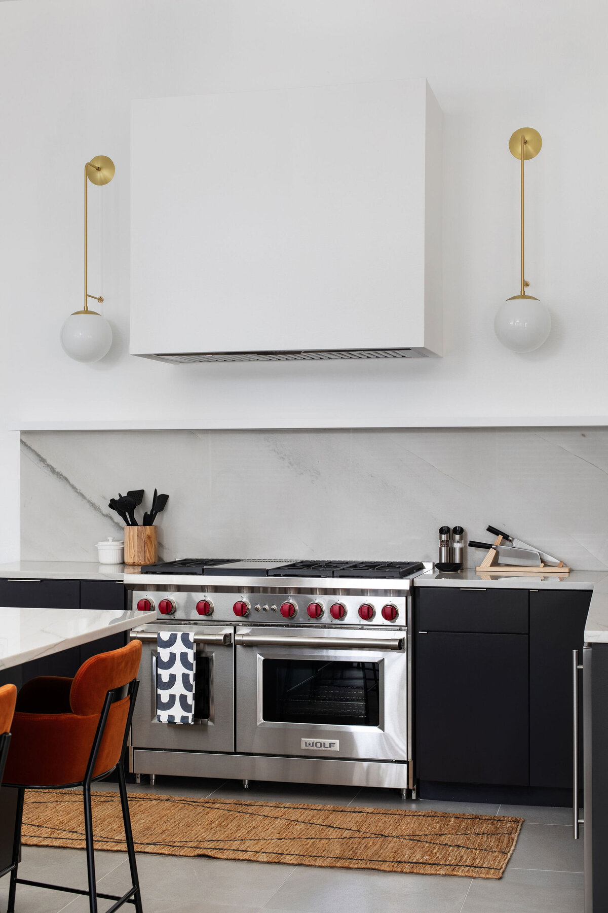 Hello Home Sleek Contemporary Black and White kitchen marble and brass designer lighting 7