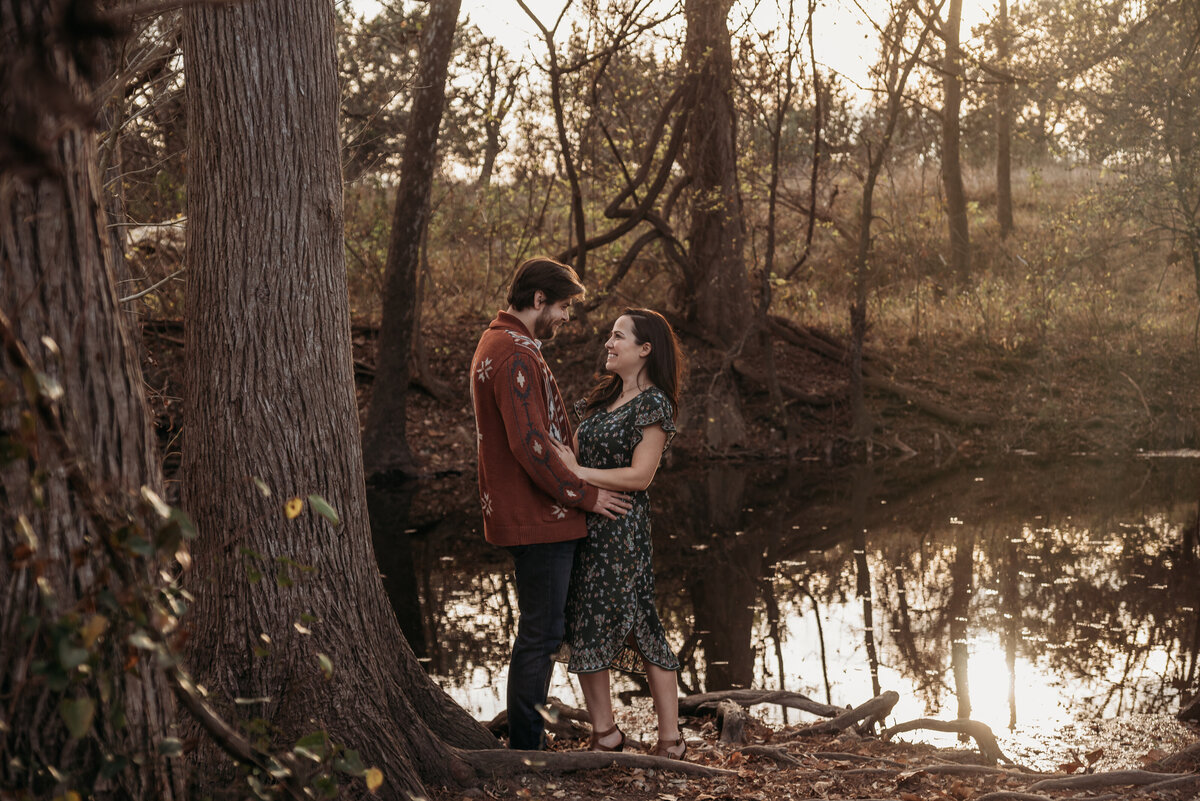 cibolo nature center engagement photography small red thread