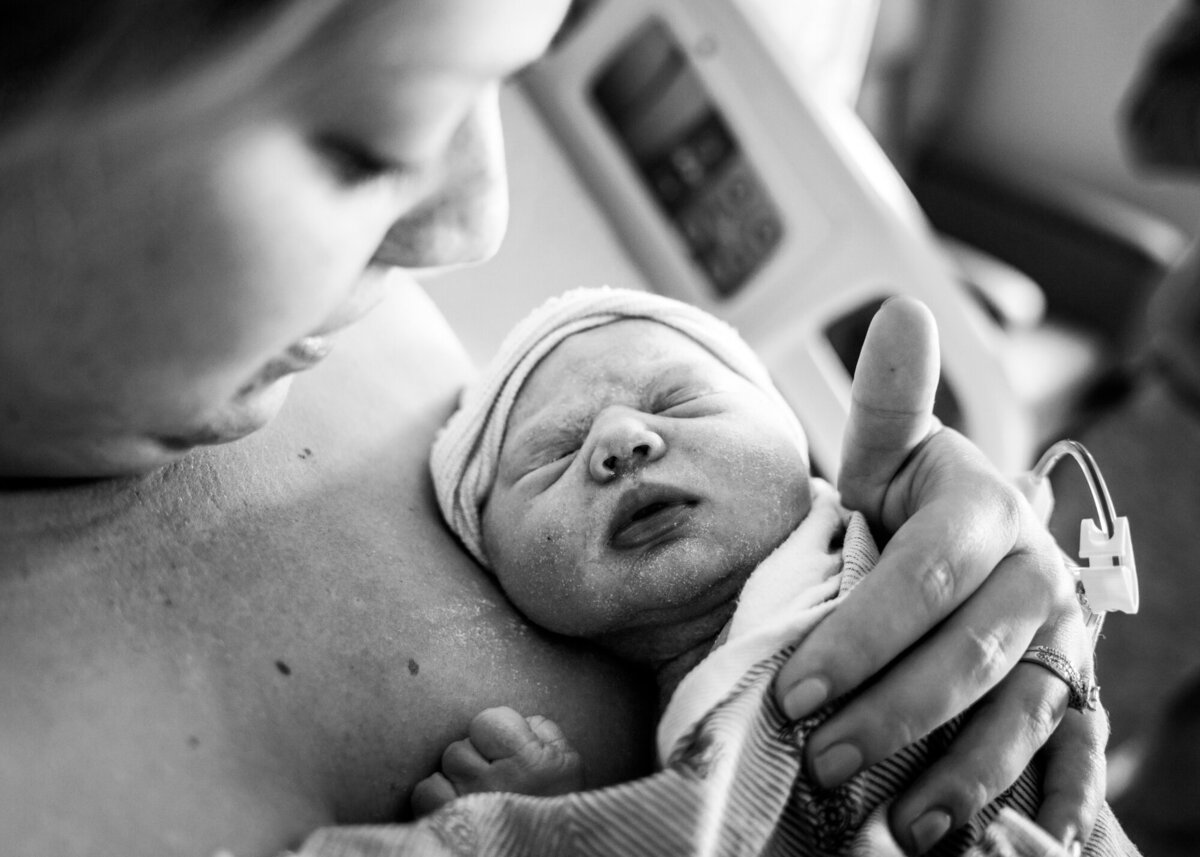 Birth Story Studio Minneapolis St. Paul Maple Grove Twin Cities Minnesota Newborn Maternity Birth Family Photography Photographer Stephanie Lecker - WEB-31