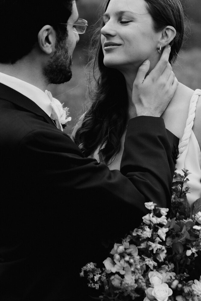 storyteller-collective-photo-co-romantic-wedding-portrait-black-and-white-harvest-preserve-iowa-city-iowa