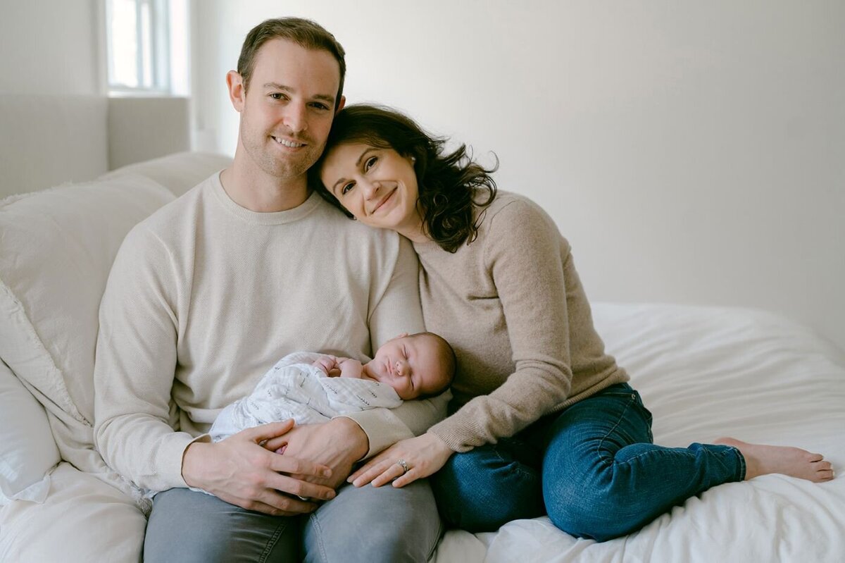 bella-luce-by-michelle-andrea-new-england-photographer-newborn-perry-family-45
