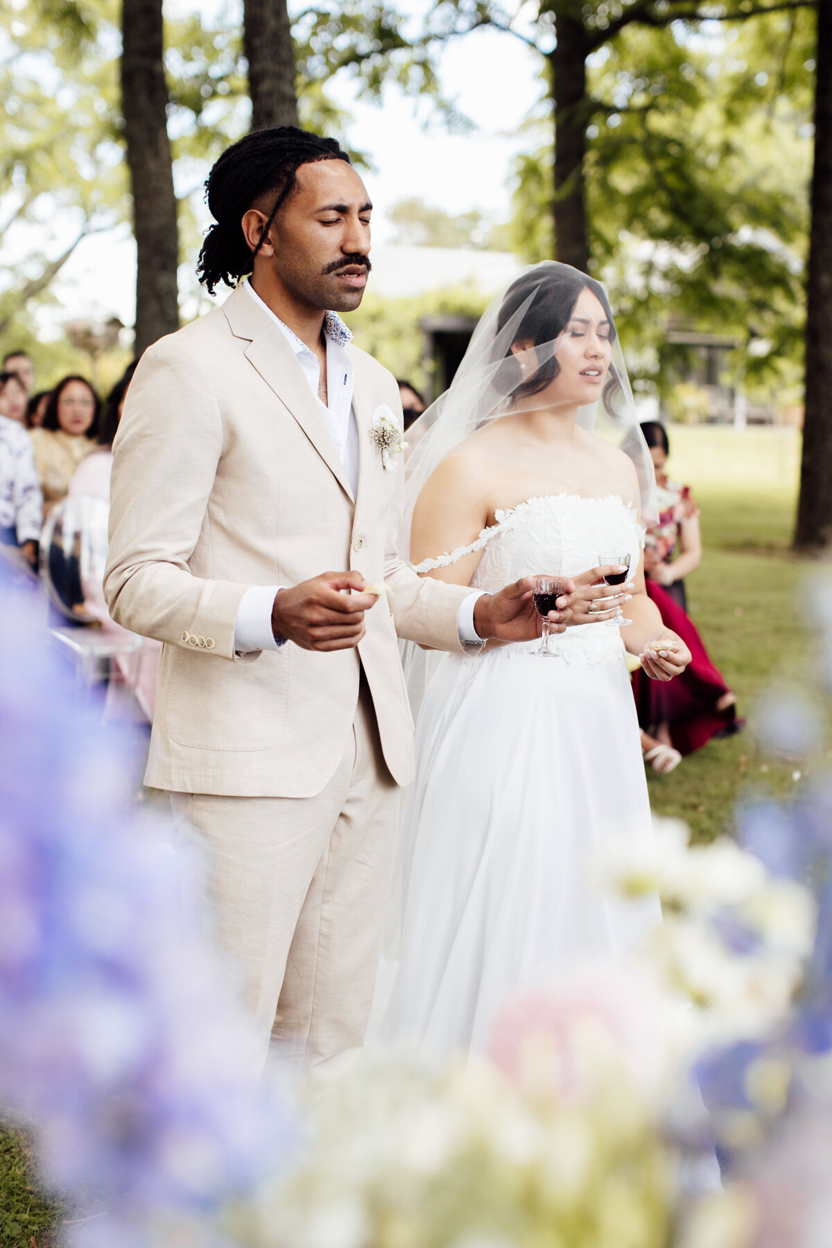 SNEAK PEEKS-2472