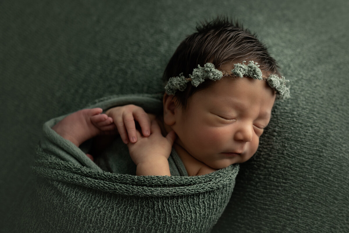 inland_empire_newborn_photographer_baby_girl_green_colors