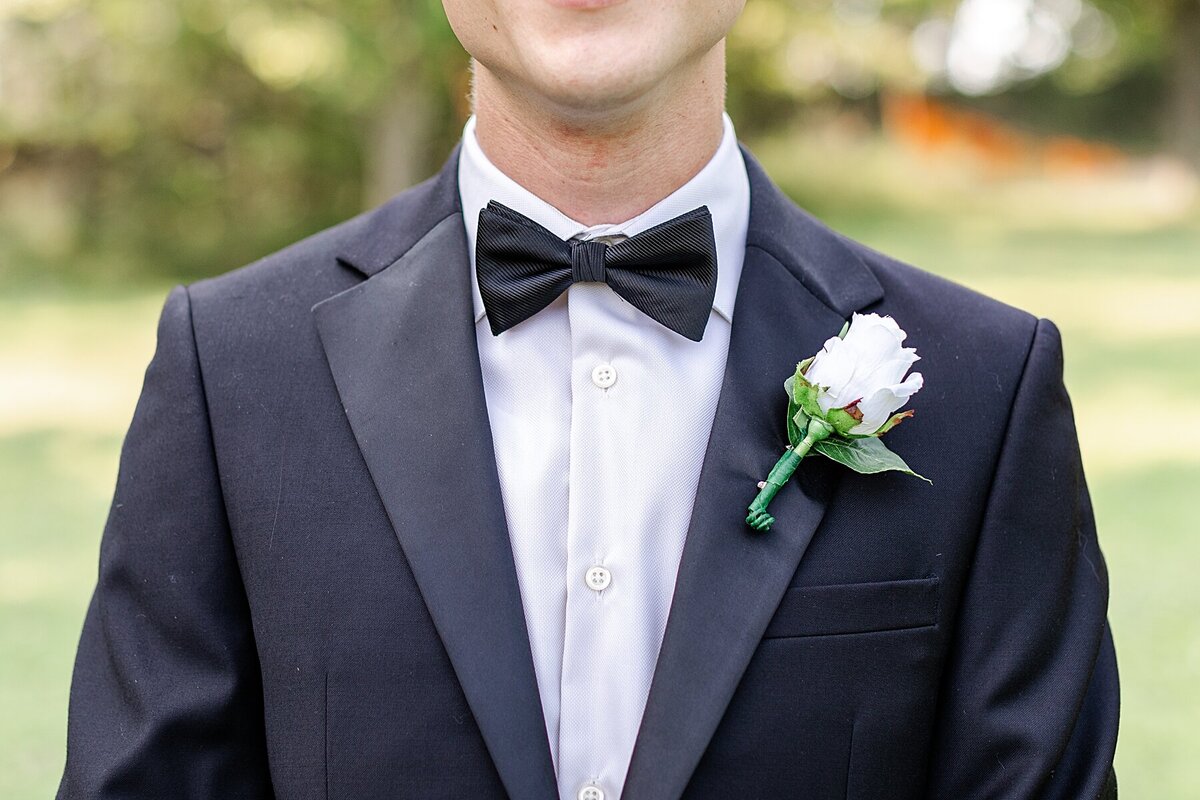 Pittsburgh-Nicassio-Fields-Green-Blue-Wedding-1 (20)
