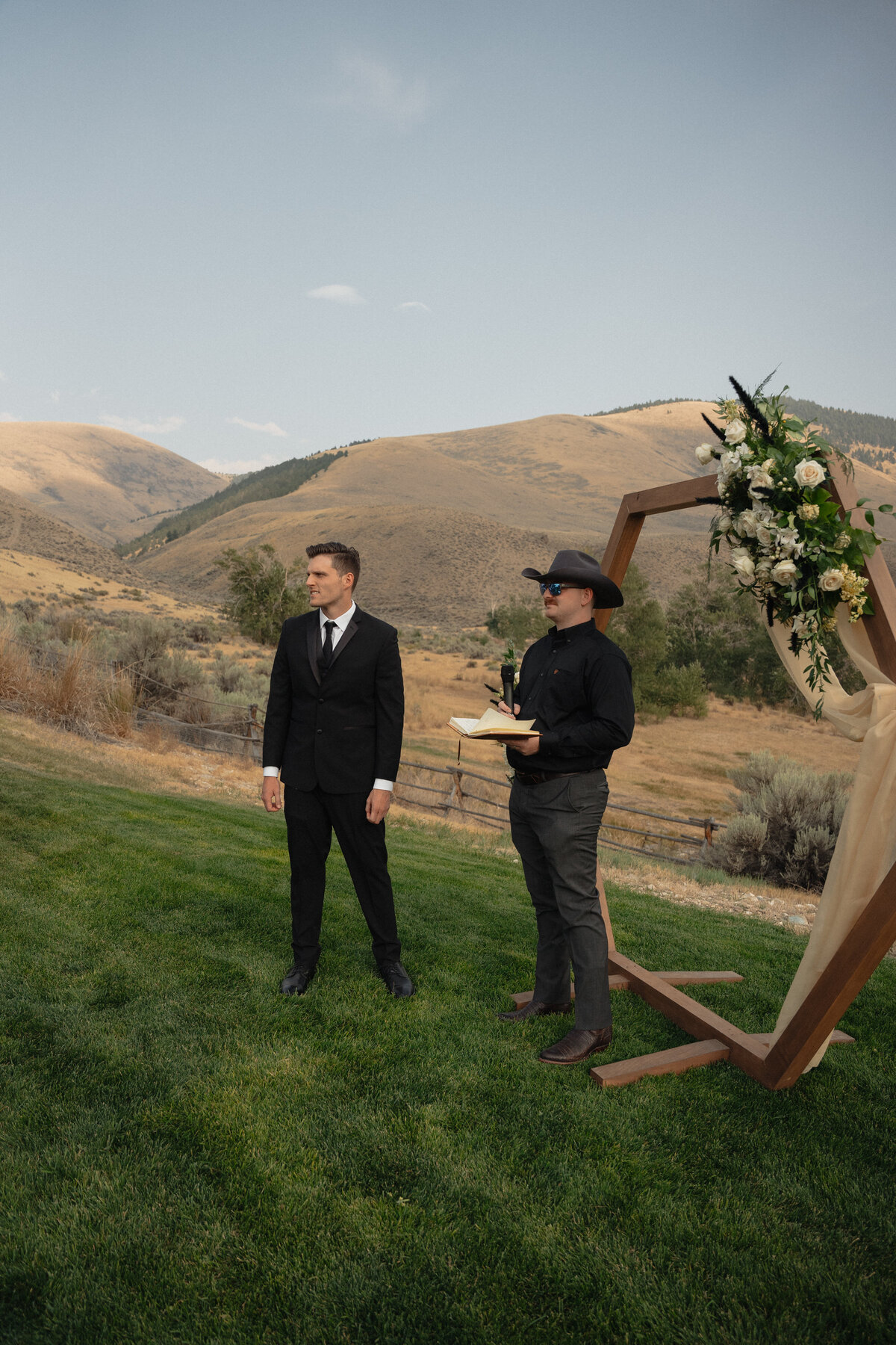 salmon-idaho-wedding-hackwellphotoco98