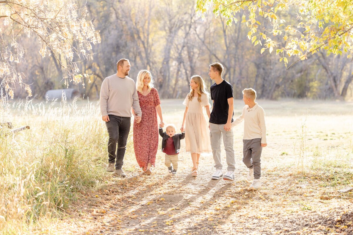 Utah-County-UT-Fall-Mini-Session-Magnolia-and-Grace-Photography-Co-ChalieseS-# (1)-13