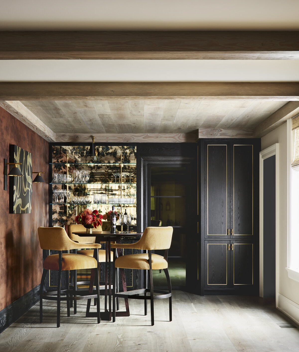 004-moody-bar-black-brass-cabinets