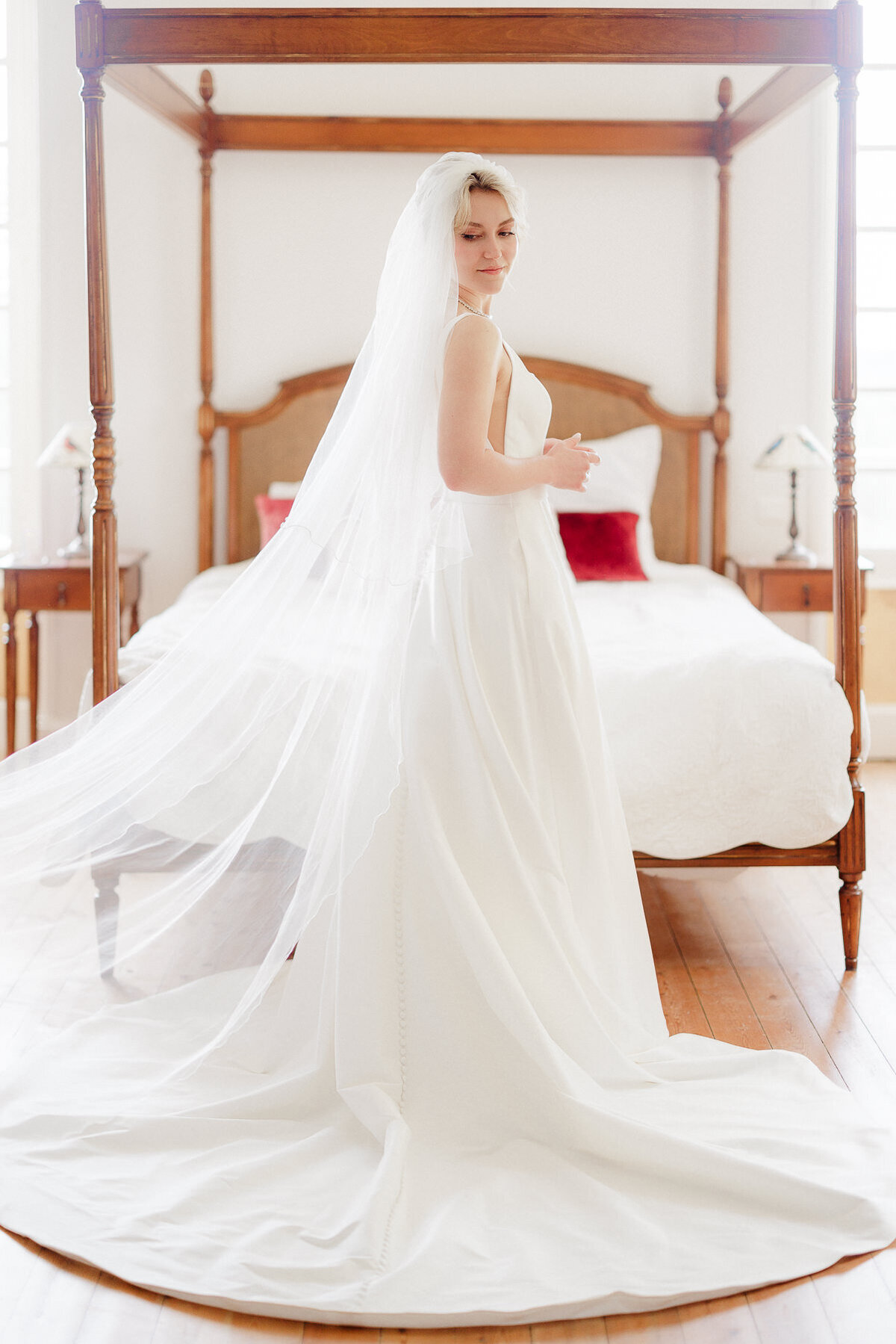 Modern_Chic_Chateau_Valouze_Destination_Wedding_Photographer-43