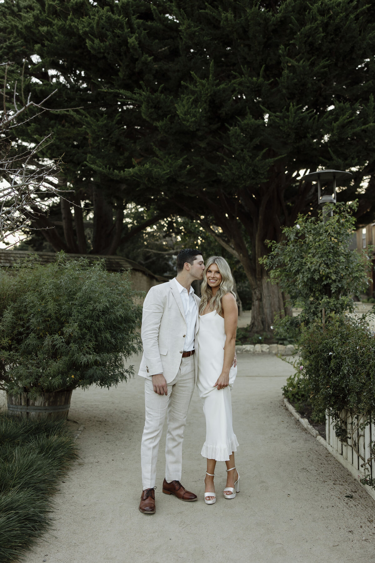 the-barns-at-cooper-molera-wedding-photographer-2402