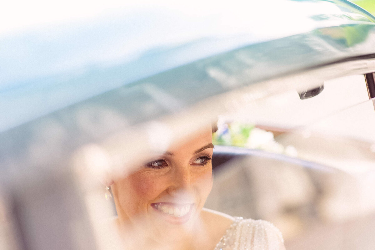 28 bride-sitting-wedding-car-wicklow