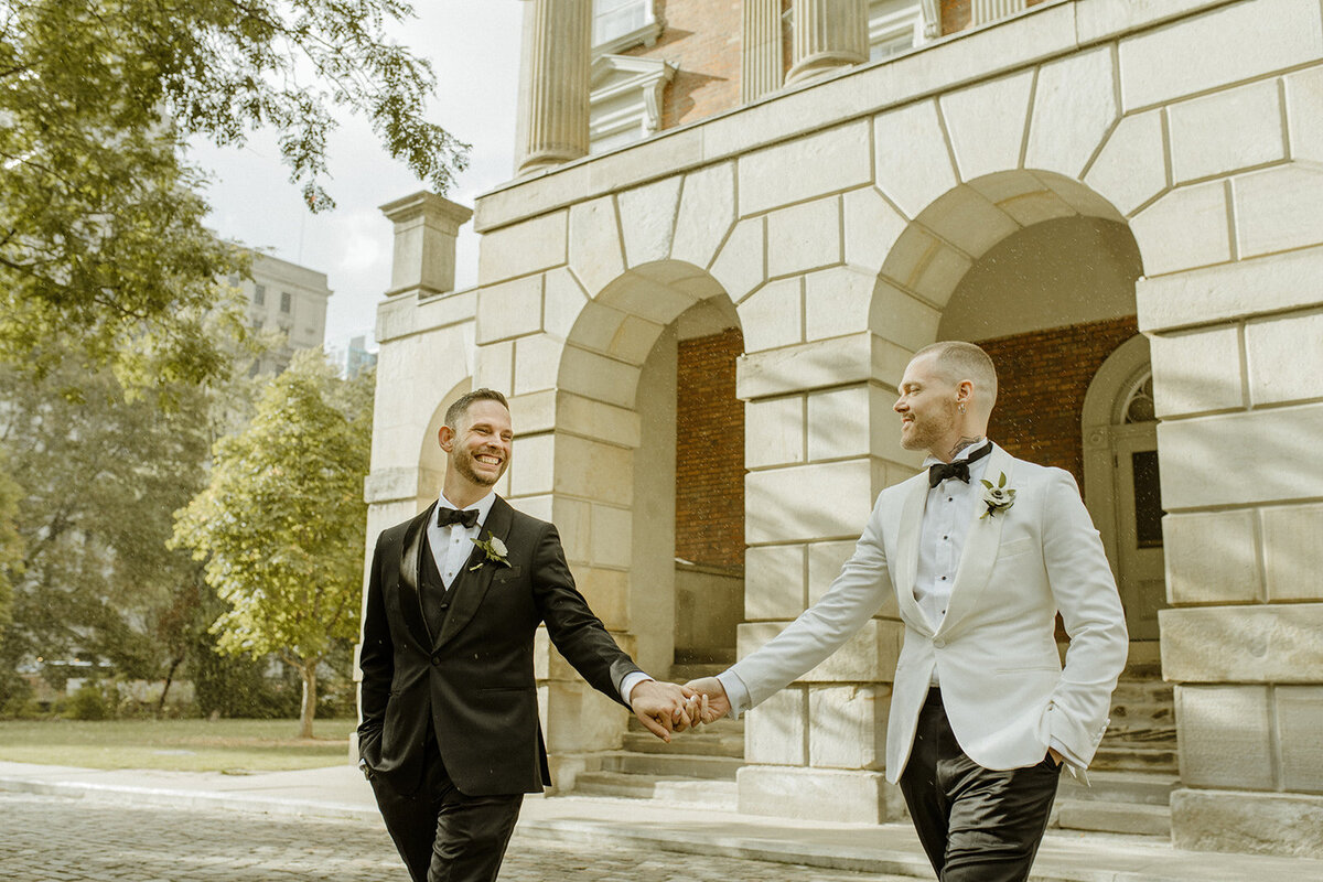 toront-university-club-lbtq+-wedding-couples-session-queer-positive-all-love-downtown-toronto-189