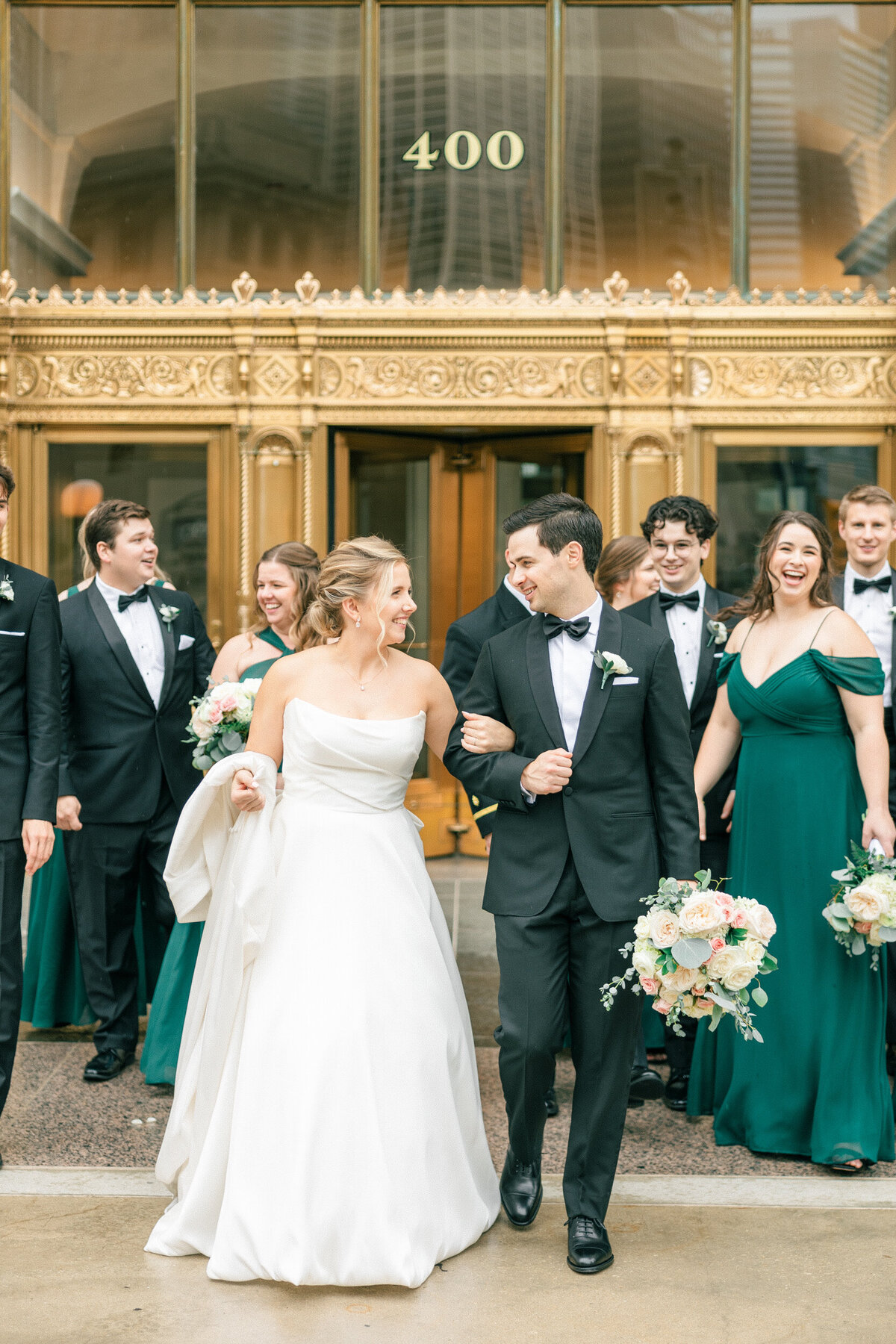 Lexi Benjamin Photography_An Elegant fall Chicago Wedding steeped in Chicago at The Rookery-26
