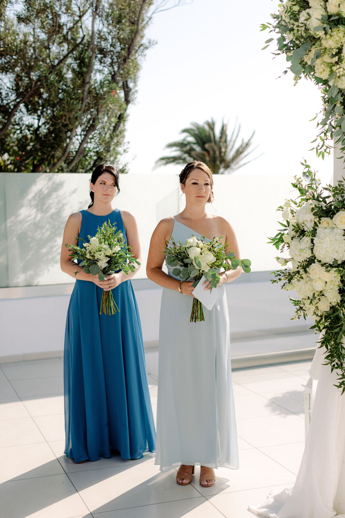 destination wedding santorini with baby blue details (28)